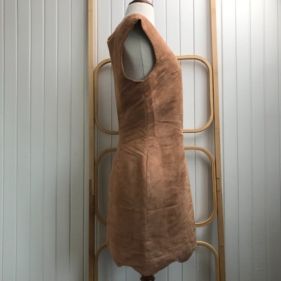 Finders Keepers | Size 12 | Faux Suede Tan Dress Exposed Back Scallop Hem Zip - Picture 6 of 11